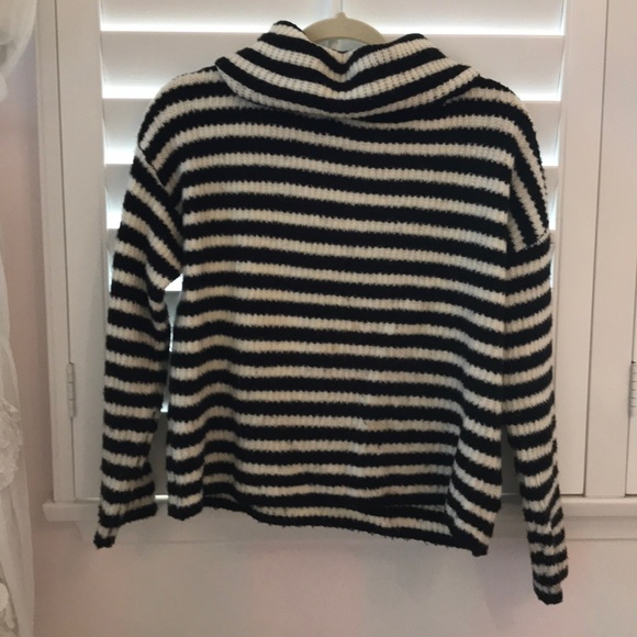Black and White Turtleneck Sweater - Picture 1 of 1